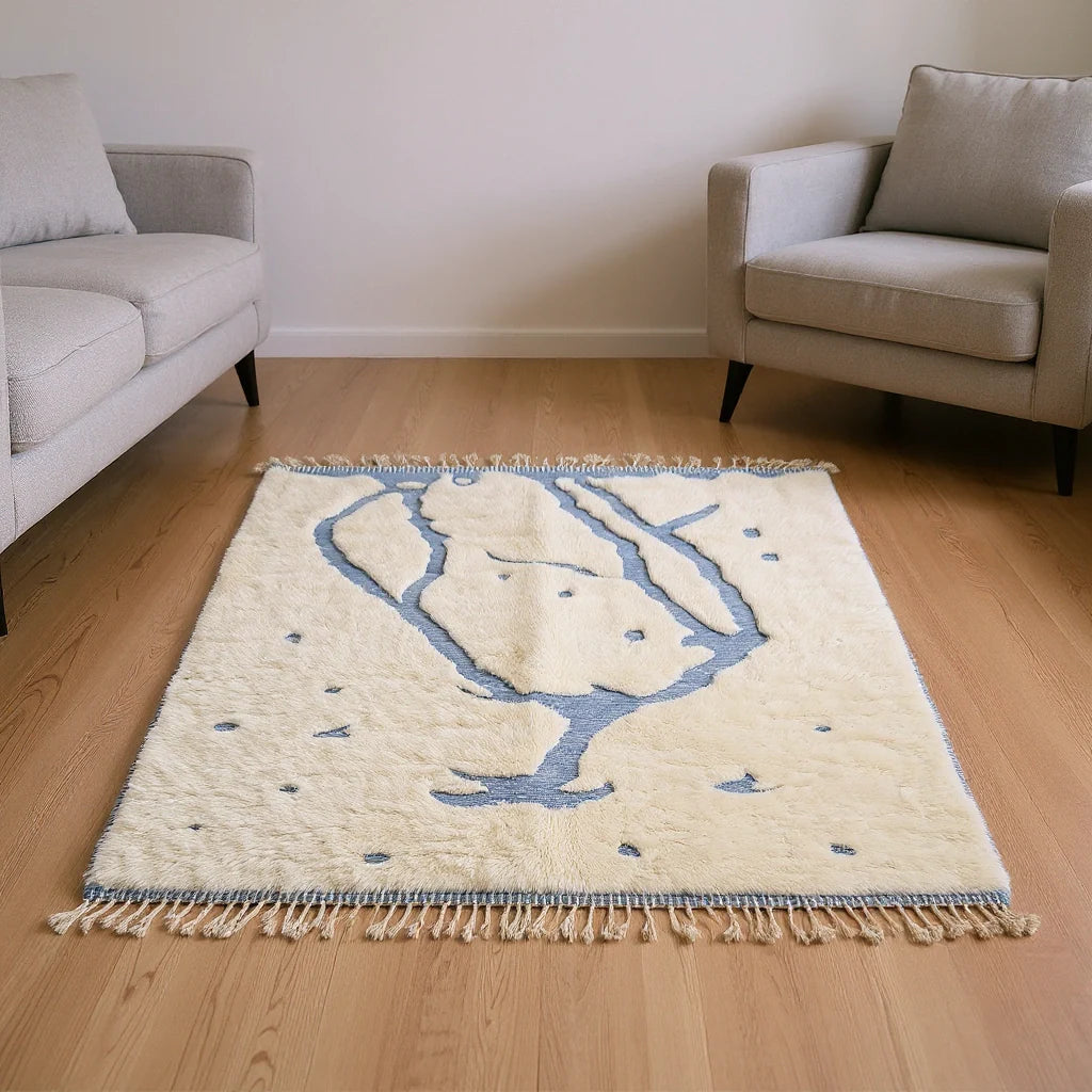 Mrirt Abstract Figure Plush Wool Rug Ivory & Slate Blue — detail view