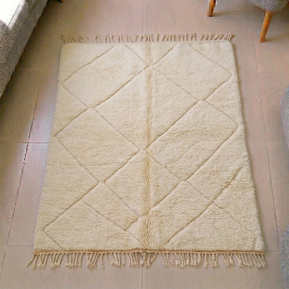 Mrirt Cream Diamond Plush Berber Rug