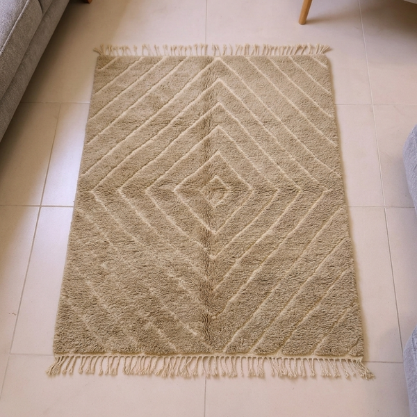 Mrirt Taupe Chevron Carved Wool Rug