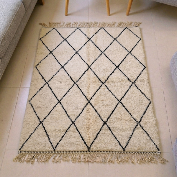 Mrirt Ivory Diamond Luxury High Pile Rug
